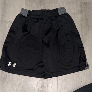 Under Armour boys Black and Gray Performance Shorts